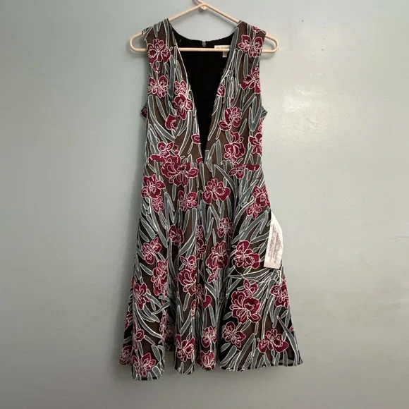 DRESS THE POPULATION dress - Picture 4 of 15